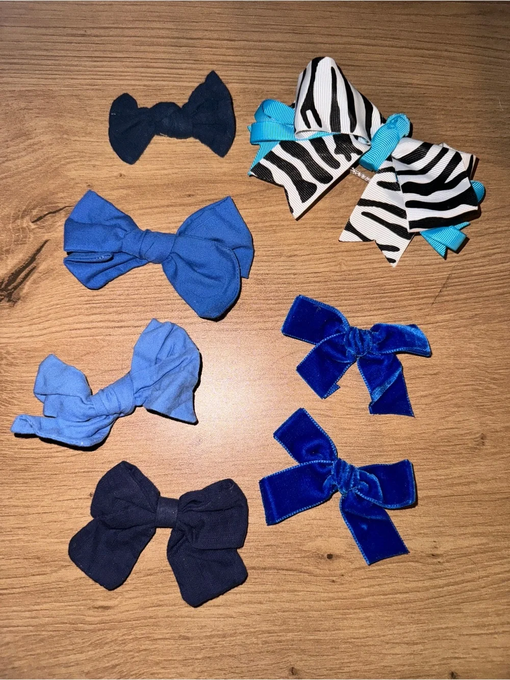7-Piece Girls Blue Hair Bow Clip Lot Zebra Velvet Grosgrain Bundle